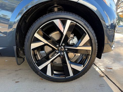 New 2026 Volvo XC60 B5 Ultra w/ Protection Package Premier image 7