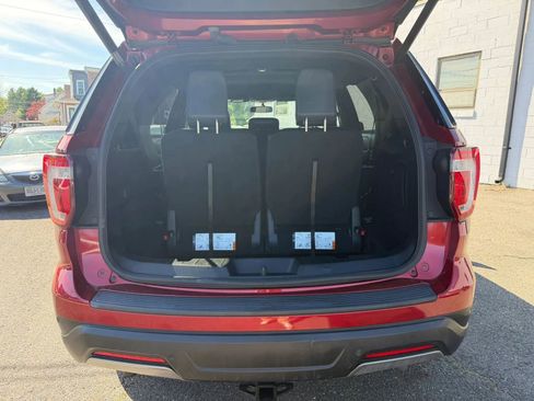 Used 2019 Ford Explorer XLT w/ Equipment Group 202A AWD/4WD image 22