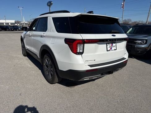 New 2026 Ford Explorer Active w/ Active Comfort Package image 3