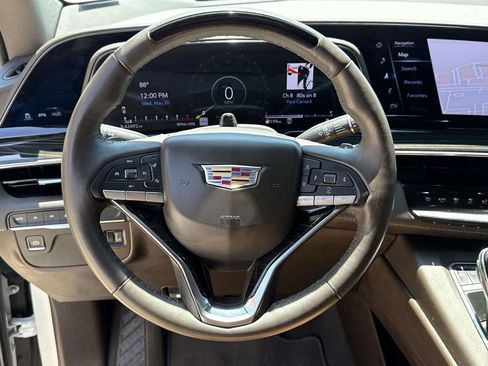 Used 2024 Cadillac Escalade ESV Premium Luxury AWD/4WD image 32