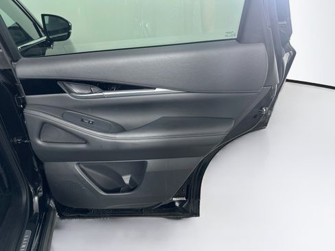 Used 2023 INFINITI QX60 Pure FWD image 32