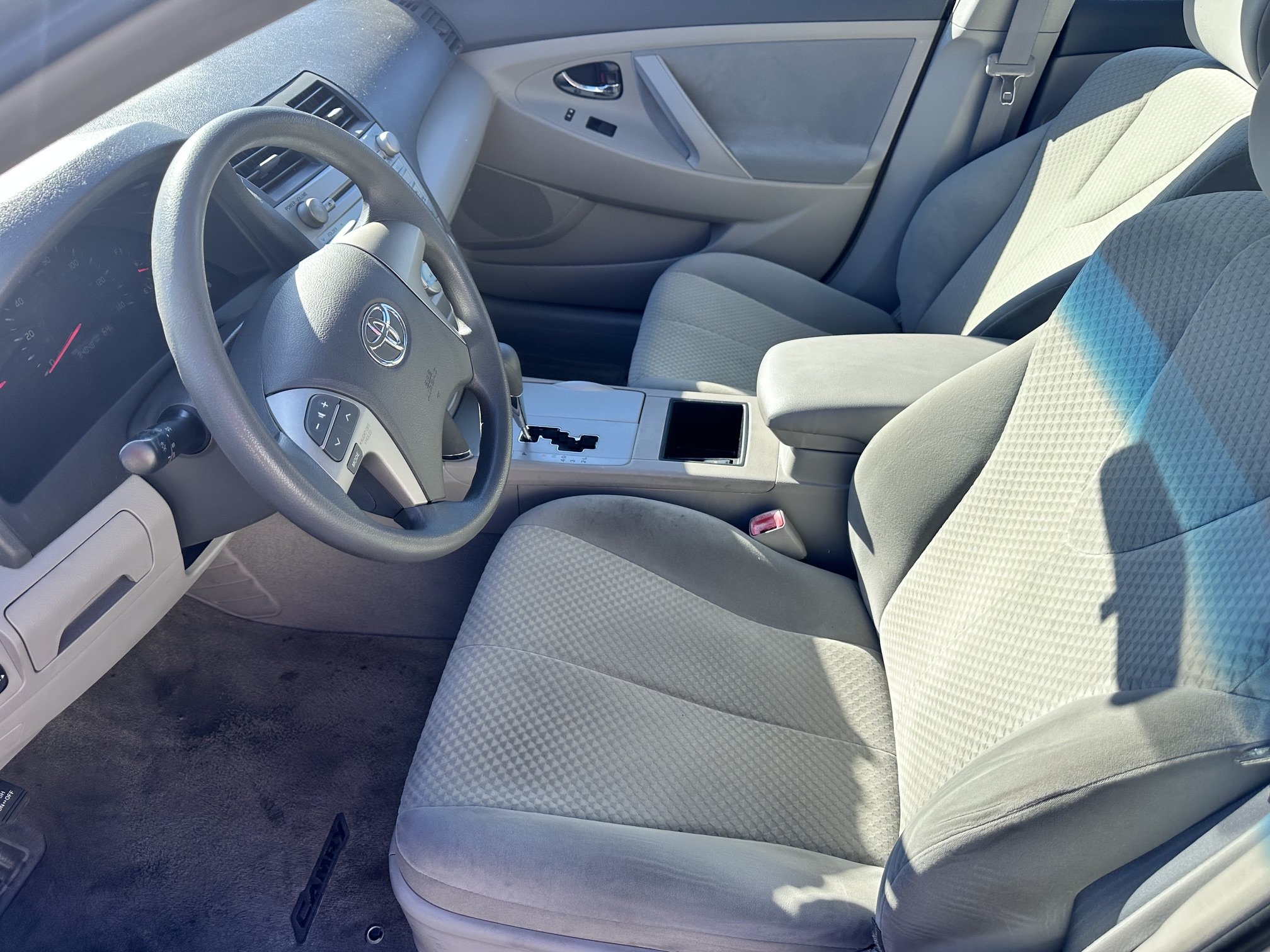 Used 2008 Toyota Camry LE FWD image 5