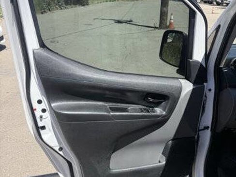 Used 2018 Nissan NV200 S FWD image 15