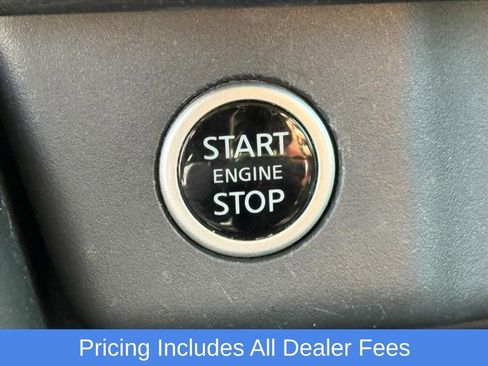 Used 2023 Nissan Rogue SV AWD/4WD image 15