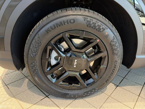 New 2027 Kia Telluride LX image 9