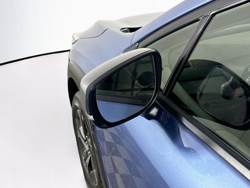 Used 2024 Subaru Crosstrek 2.0i Premium image 16