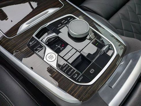 Certified 2024 BMW X7 xDrive40i AWD/4WD image 12