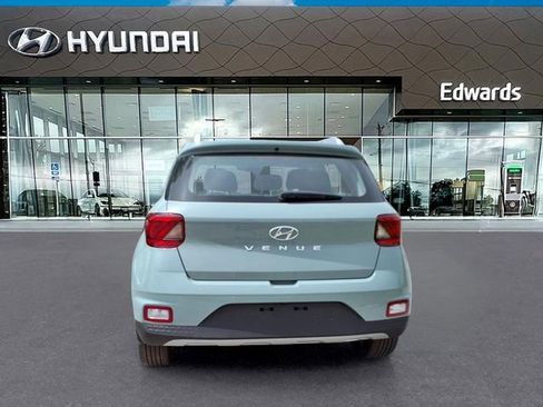New 2026 Hyundai Venue SEL FWD image 5