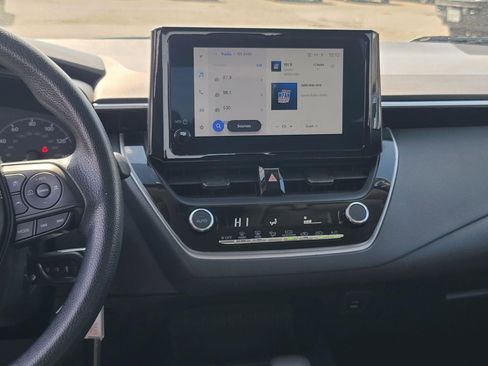 Used 2023 Toyota Corolla LE image 12