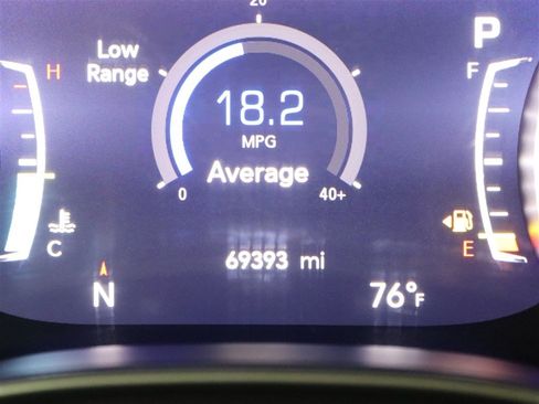 Used 2022 Chrysler Pacifica Touring-L FWD image 33