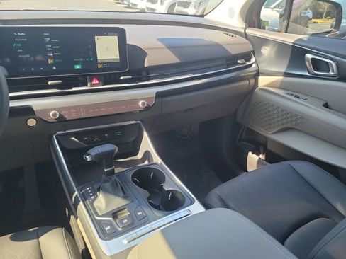 New 2026 Kia Carnival FWD image 12