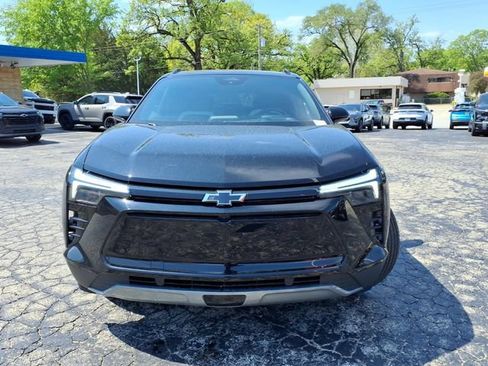 Used 2025 Chevrolet Blazer EV LT FWD image 14