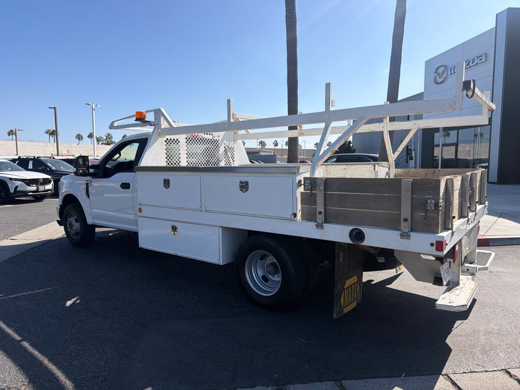 Used 2020 Ford F350 2WD Regular Cab DRW Super Duty image 9