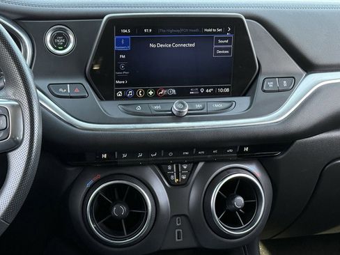 Used 2021 Chevrolet Blazer LT image 16