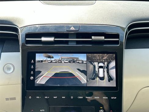 Used 2022 Hyundai Tucson Limited image 16