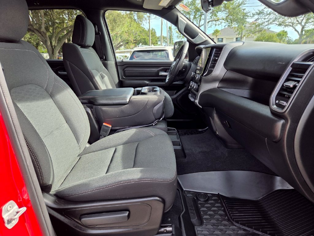 Used 2025 RAM 1500 Warlock AWD/4WD image 19