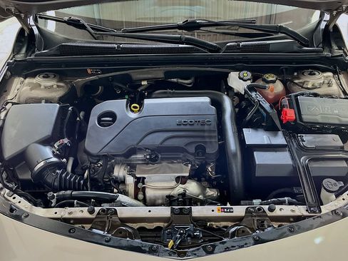 Used 2024 Chevrolet Malibu LT FWD image 30