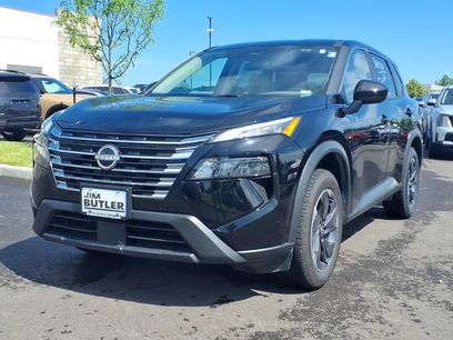 Used 2025 Nissan Rogue SV