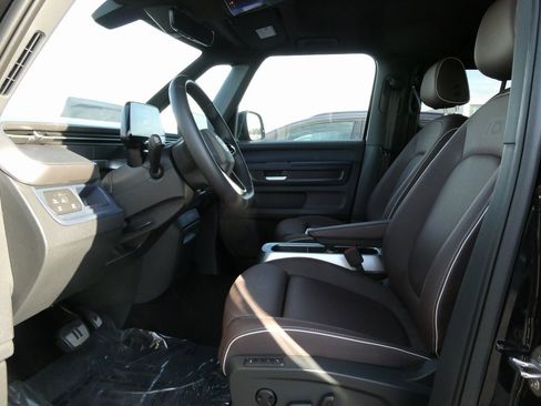 New 2025 Volkswagen ID. Buzz Pro S image 28