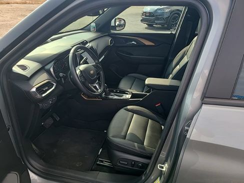 Used 2023 Chevrolet TrailBlazer ACTIV w/ Convenience Package AWD/4WD image 13