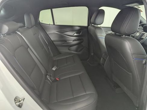 Used 2024 Buick Envista Sport Touring w/ Convenience II Package FWD image 26
