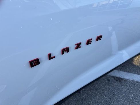 Used 2024 Chevrolet Blazer LT w/ Sound & Technology Package image 9