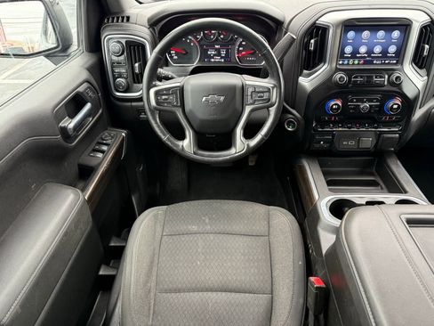 Used 2021 Chevrolet Silverado 1500 LT Trail Boss w/ Convenience Package II image 25