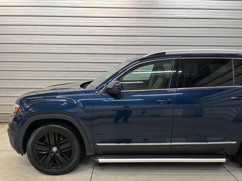 Used 2019 Volkswagen Atlas SEL Premium AWD/4WD image 3