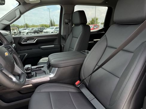 New 2026 Chevrolet Silverado 1500 LTZ w/ LTZ Premium Package RWD image 20