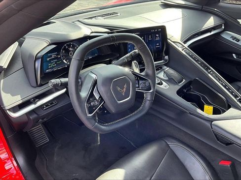 Used 2024 Chevrolet Corvette Stingray Preferred Conv w/ Z51 Performance Package RWD image 11