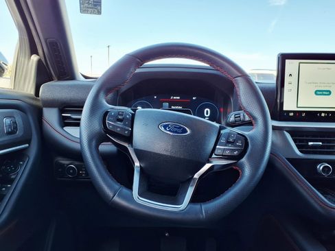 Certified 2025 Ford Explorer ST-Line w/ Premium Package AWD/4WD image 20