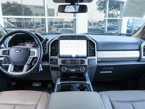 Used 2022 Ford F250 Lariat w/ Lariat Value Package AWD/4WD image 25