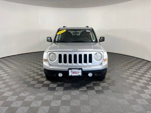 Used 2011 Jeep Patriot Latitude AWD/4WD image 2