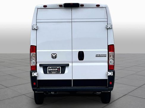 Used 2025 RAM ProMaster 2500 w/ Convenience Group FWD image 5