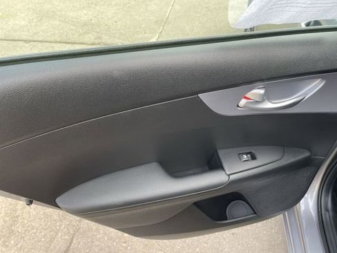Used 2024 Kia Forte LXS image 12
