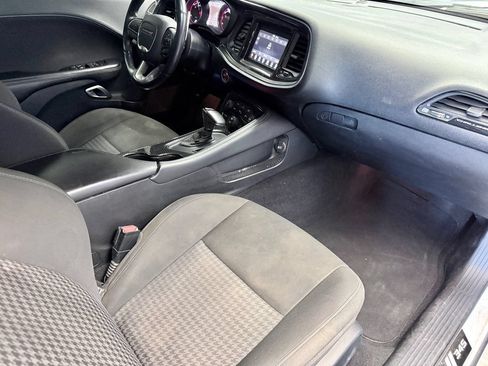 Used 2019 Dodge Challenger R/T w/ Driver Convenience Group RWD image 11