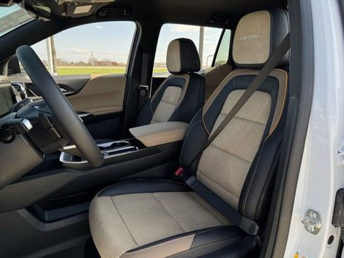New 2026 Chevrolet Equinox ACTIV w/ Convenience Package III FWD image 22