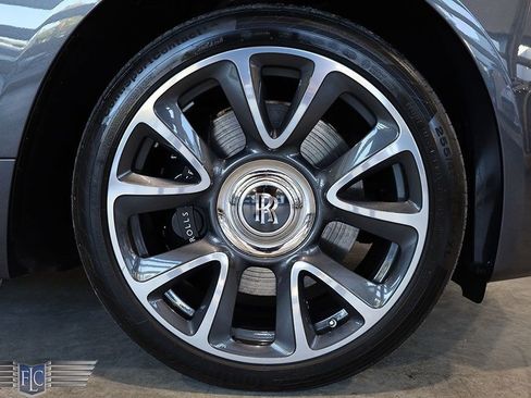 Used 2019 Rolls-Royce Wraith image 40