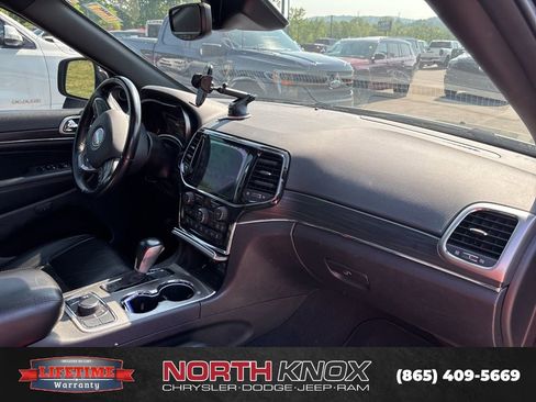 Used 2021 Jeep Grand Cherokee Limited w/ Premium Lighting Group AWD/4WD image 10