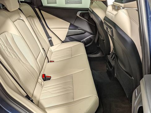 Used 2025 BMW X3 M50 w/ Premium Package image 39