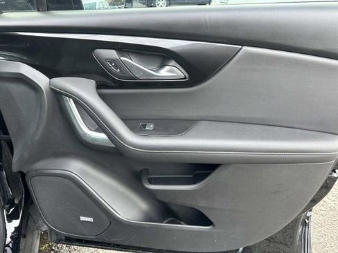 Used 2022 Chevrolet Blazer Premier w/ Enhanced Convenience Package image 8