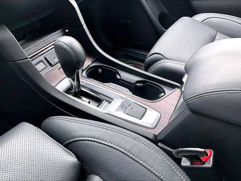 Used 2023 Subaru Ascent Touring image 19