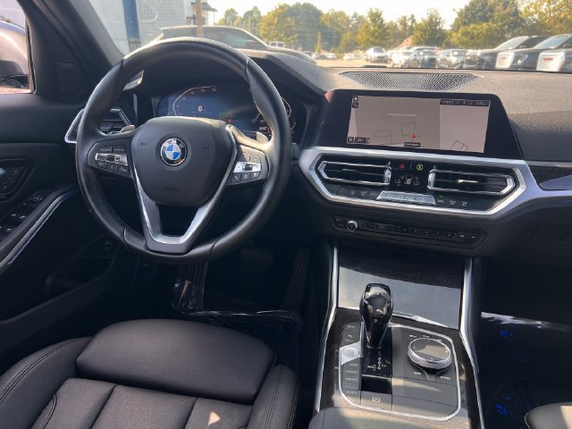 Used 2020 BMW 330i Sedan w/ Convenience Package RWD image 17