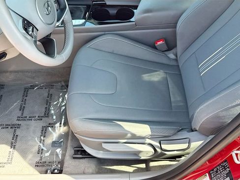 Used 2023 Hyundai Elantra SEL w/ Convenience Package FWD image 19