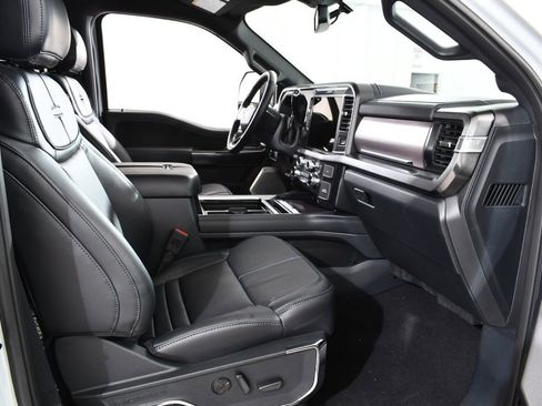 New 2026 Ford F250 Platinum image 10