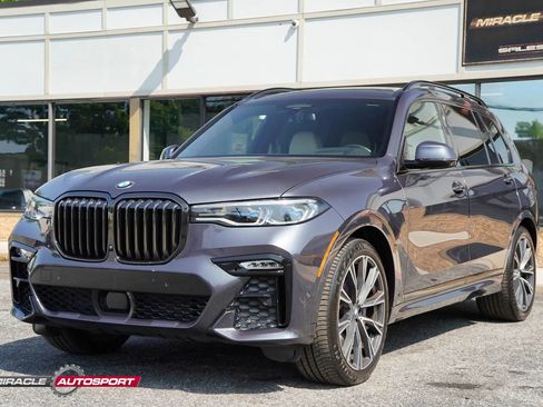 Used 2022 BMW X7 M50i AWD/4WD image 3