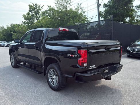 Used 2024 Chevrolet Colorado LT AWD/4WD image 5