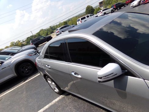 Used 2015 Mercedes-Benz E 350 4MATIC Sedan image 43