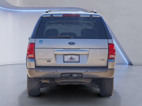 Used 2005 Ford Explorer Sport XLT image 11
