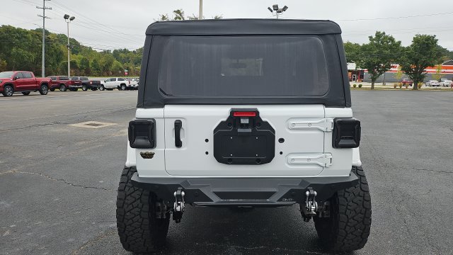 Used 2025 Jeep Wrangler Sport AWD/4WD image 16